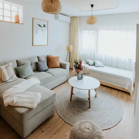 Kipp-kopp Vendeghaz Apartment *
